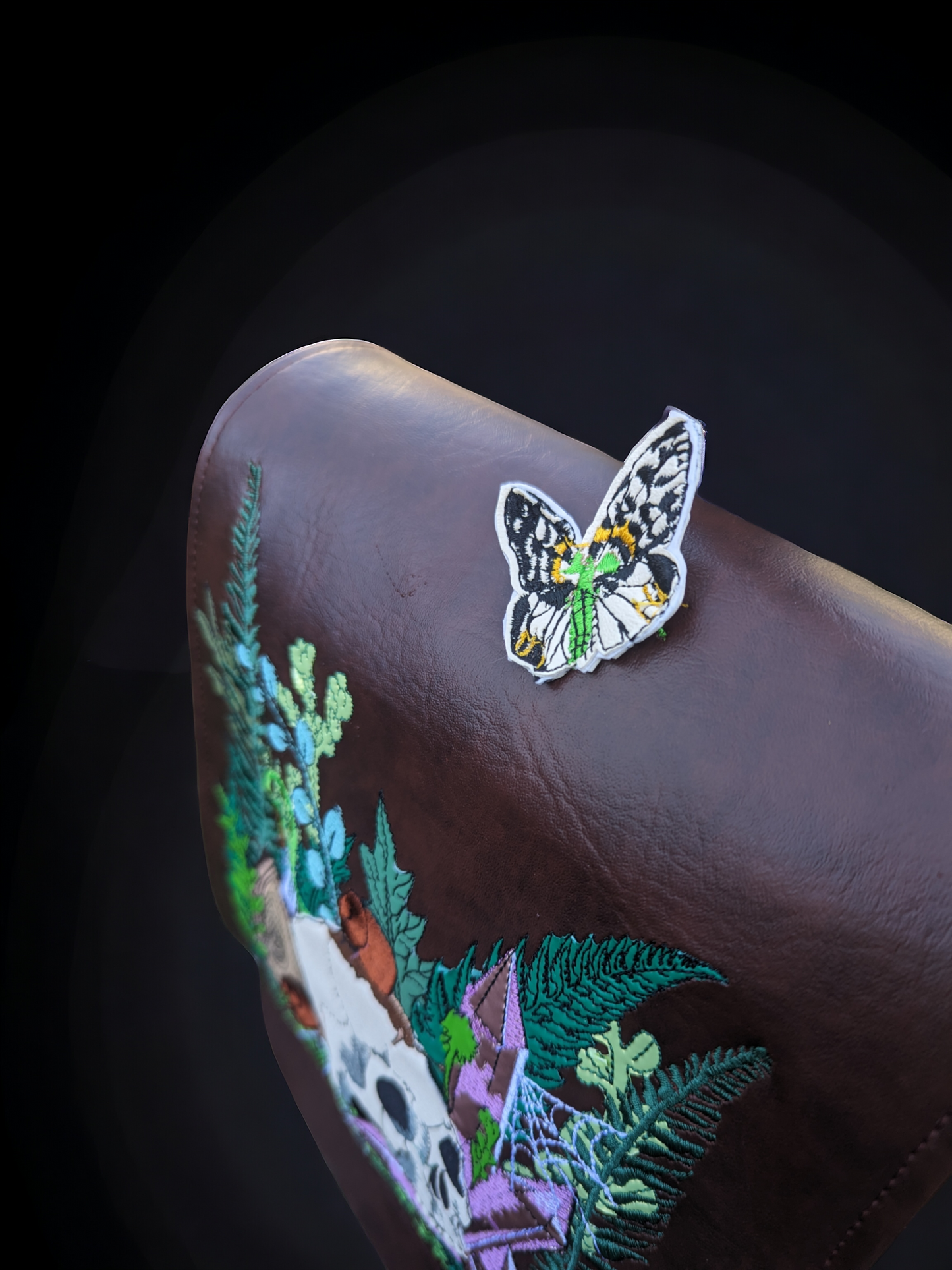 Skulls and Snails Messenger