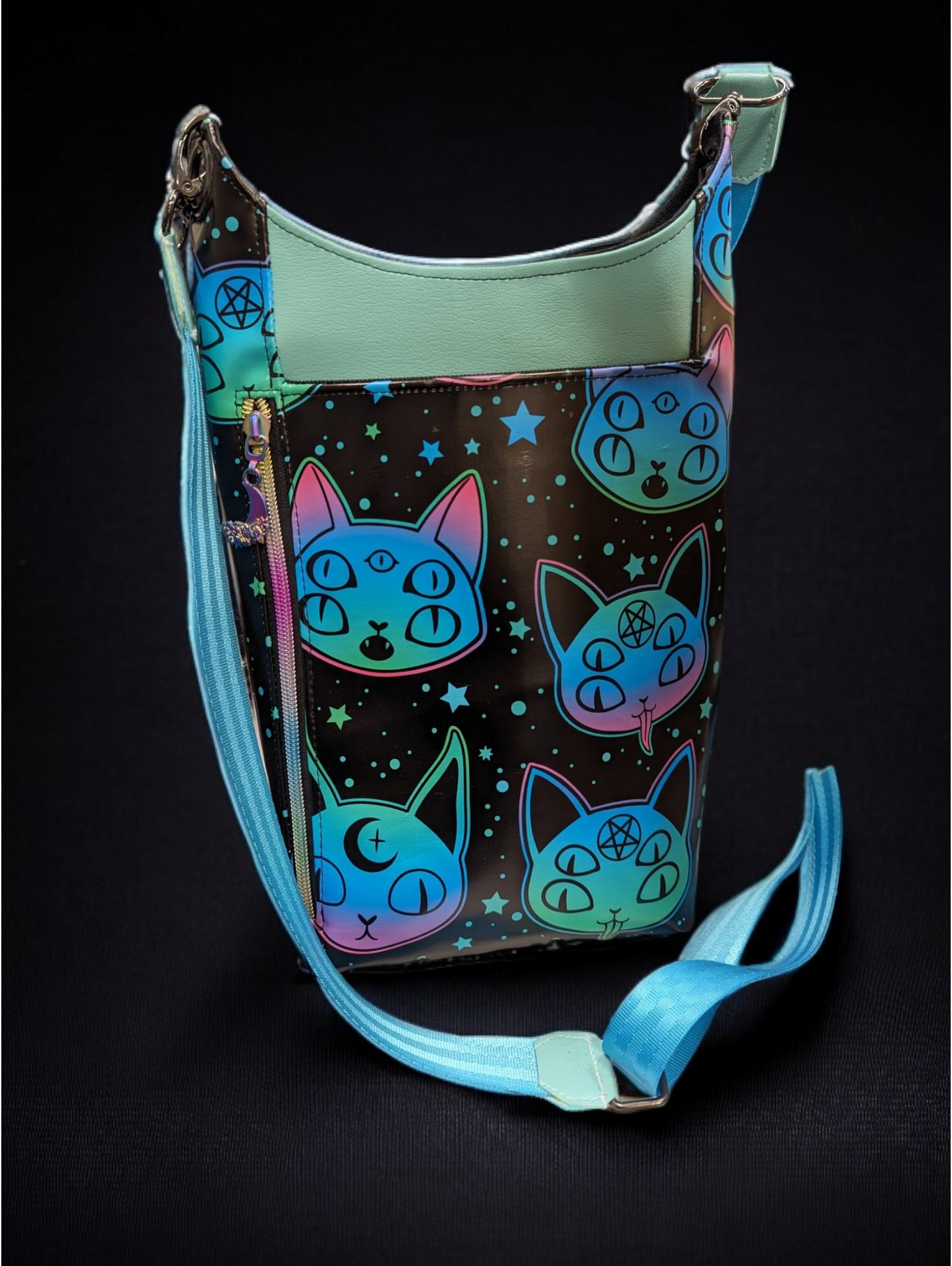Alien Cats Bottle Bag