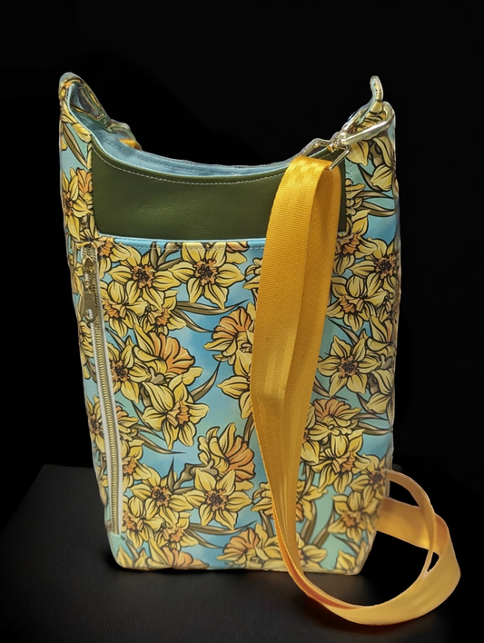 Daffodils Bottle Bag