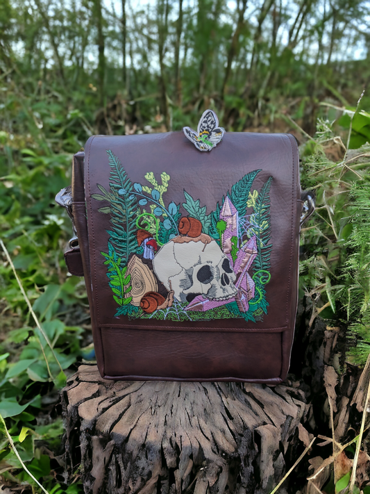 Skulls and Snails Messenger
