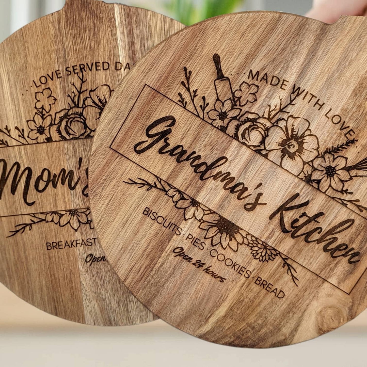 Moms Kitchen large acacia wood round cutting board